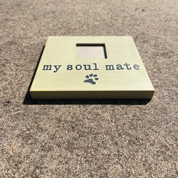 SET OF 5-wall art and picture Frames - Picture 12 of 16